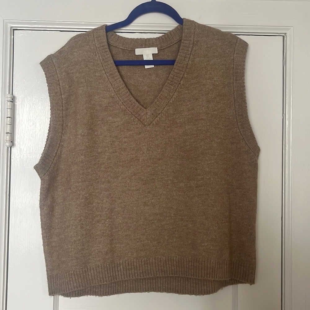 H&M Sweater Vest